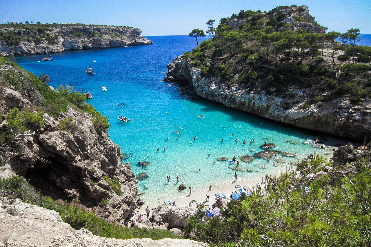 Goedkoopste vluchten naar Mallorca: geniet van zon, zee &amp; strand